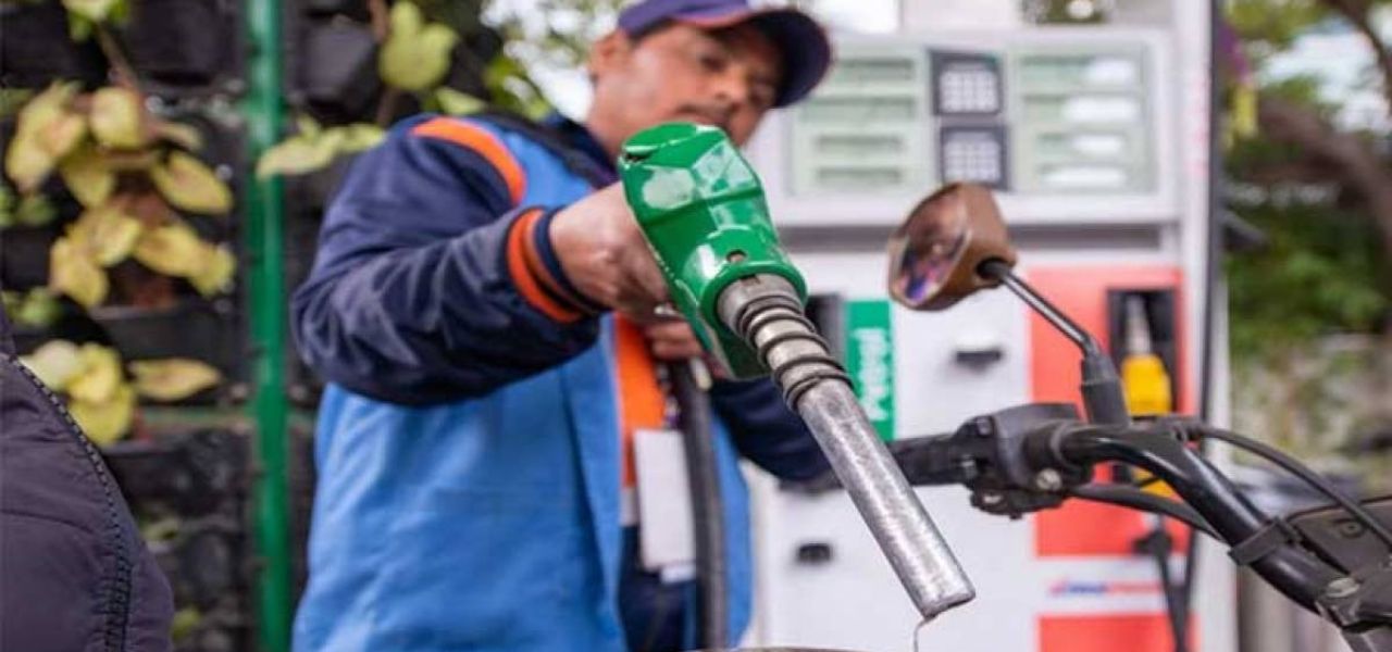 Petrol prices in Pakistan will be reduced for the next two weeks
