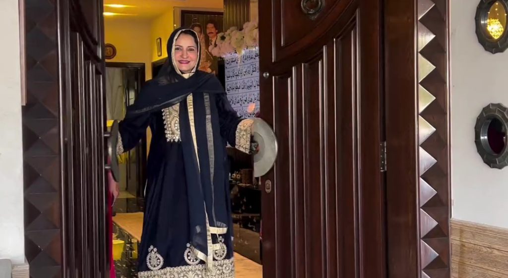 Saba Faisal's Grand Welcome Of Daughter In Law Ignites Criticism