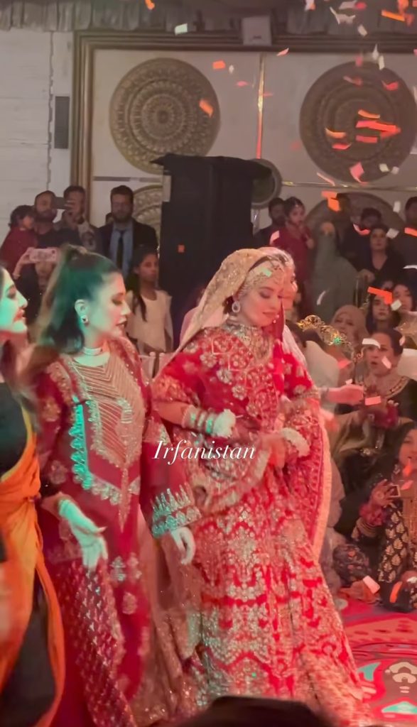 Arisha Razi's Dance Videos From Her Shendi Go Viral