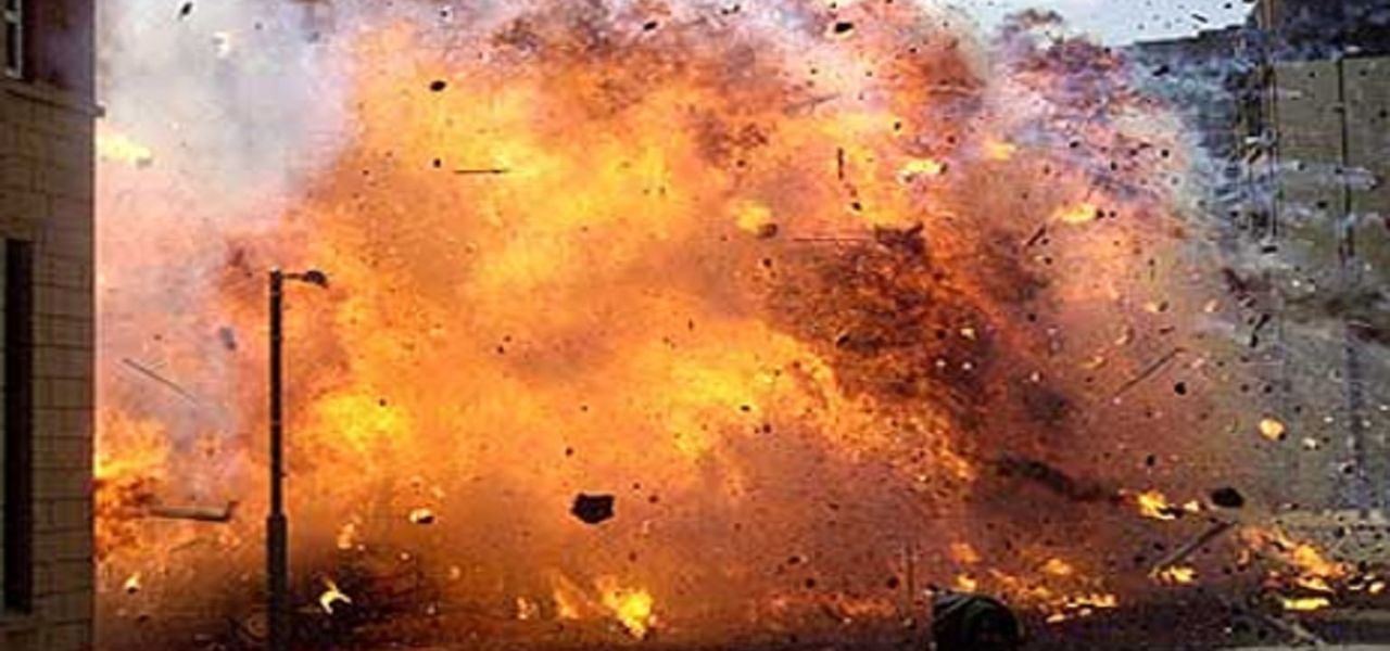 Fatal Explosion in Karachi Raises Concerns Ahead of Elections