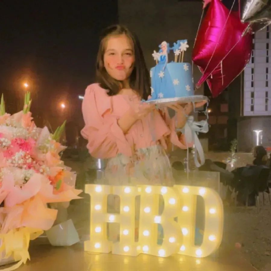 Aruba Mirza's Adorable Pictures & Reels from Daughters' Birthday