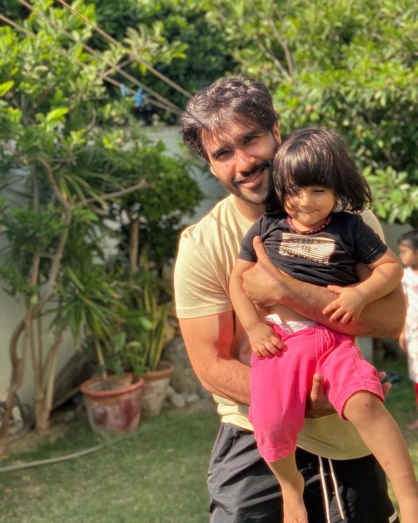 Feroze Khan's Beautiful Clicks With His Daughter And Son