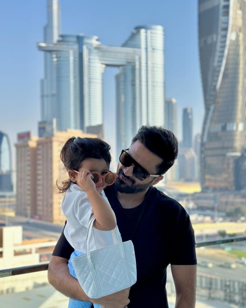 Sarah Khan's New Adorable Family Pictures From Dubai