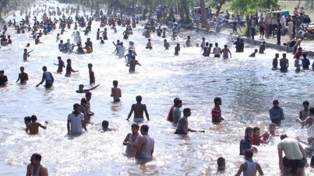 Punjab Bans Bathing in Rivers, Canals, and Dams During Eid ul Adha