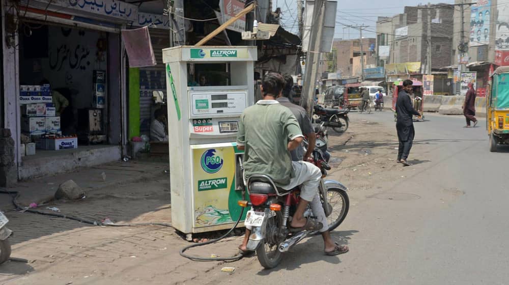 Govt. to Crackdown on Illegal Petrol Pumps Nationwide