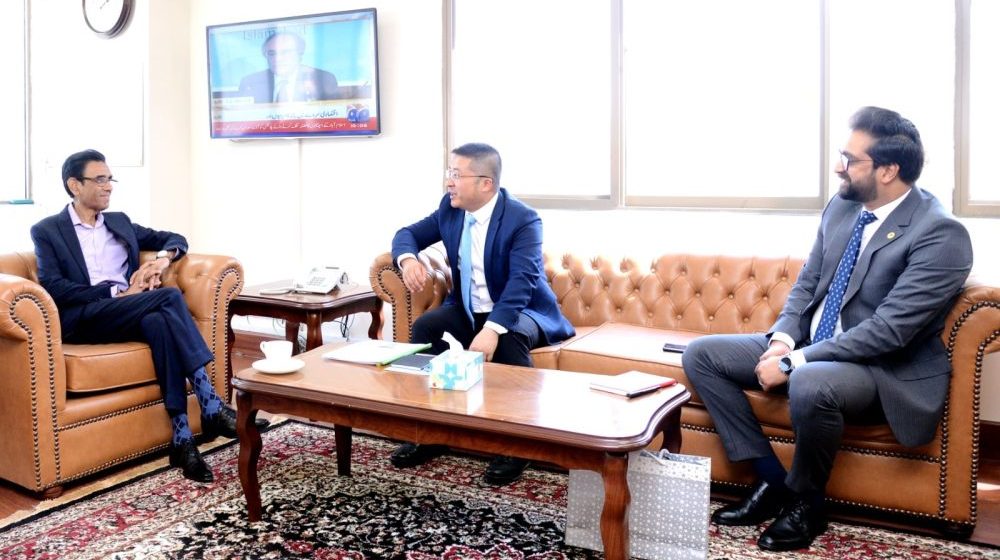 Huawei Pakistan’s Vice CEO Discusses IT Sector Development with Federal Minister