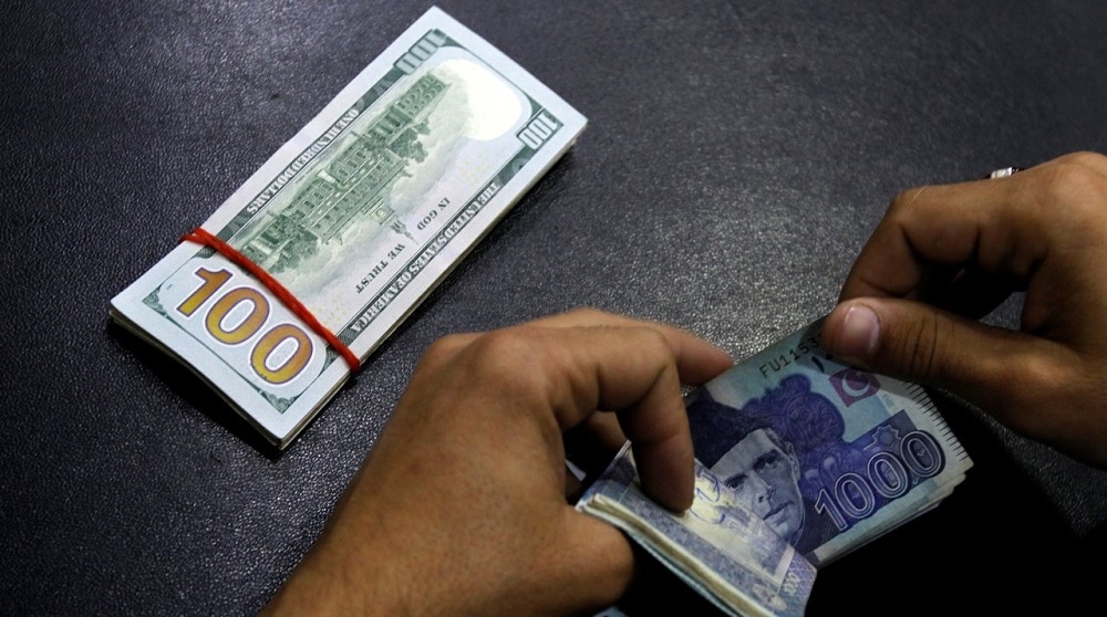 Pak Rupee Declines in Value Against Big Currencies After Eid