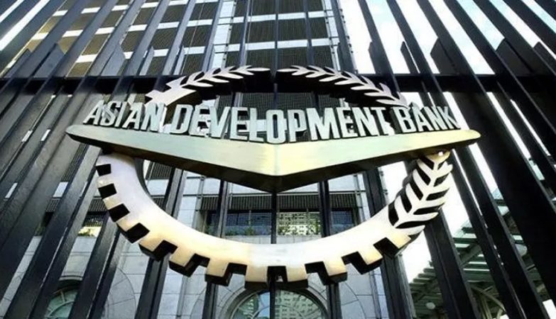 adb,-pakistan-sign-$250-million-loan-to-drive-sustainable-investments-in-infrastructure,-services