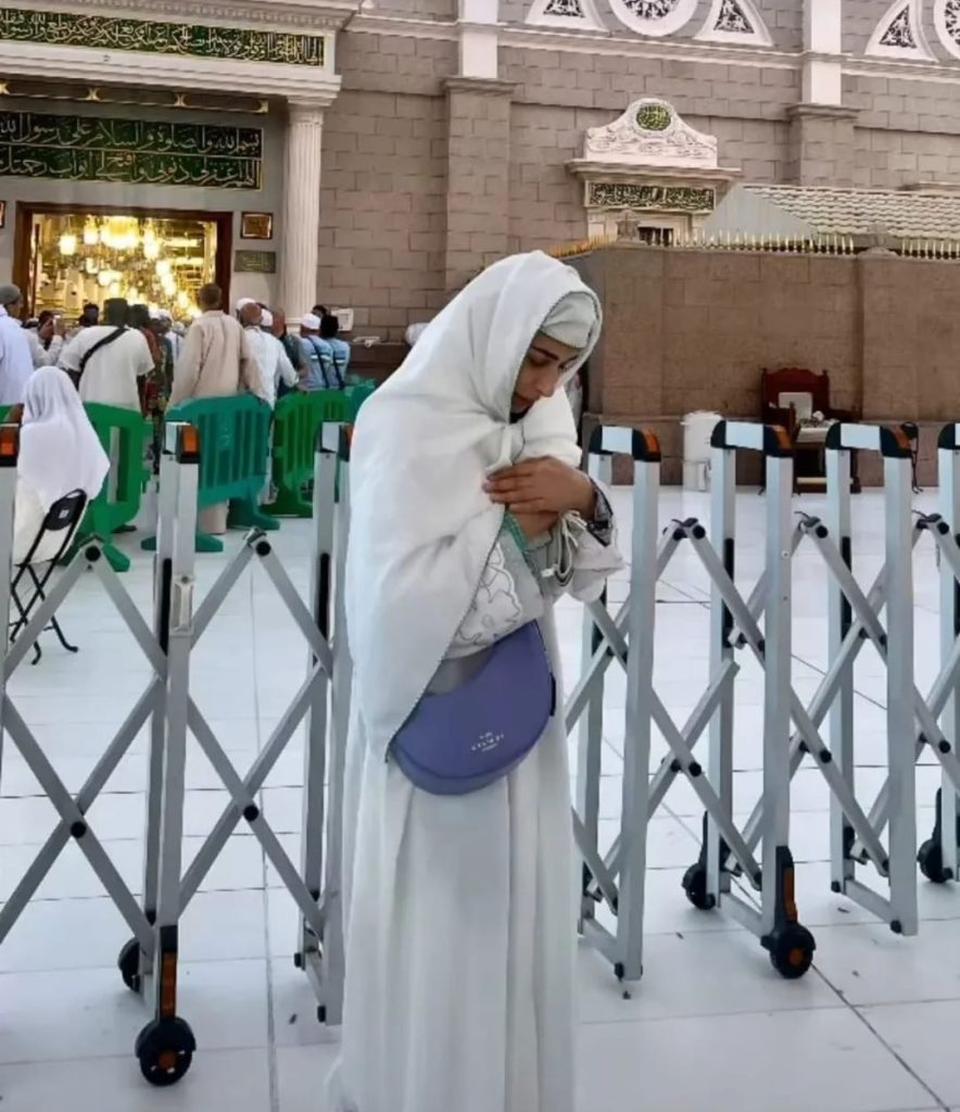 Reema Khan In Madinah Before Hajj 2024