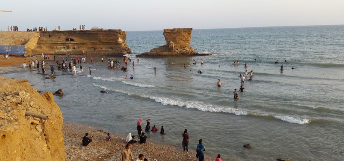 Five People Drown at Hawkes Bay Beach in Karachi