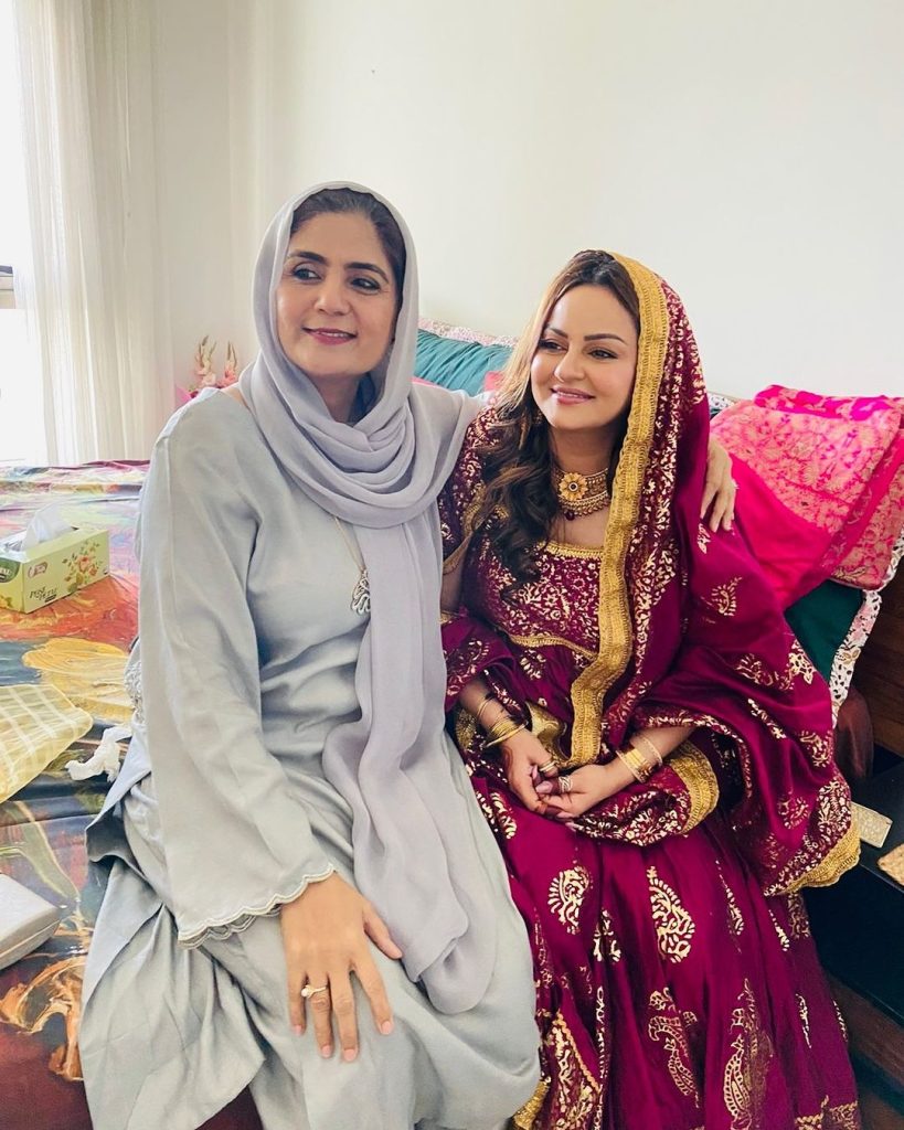 Juvaria Abbasi Shares Pictures from Nikah Day