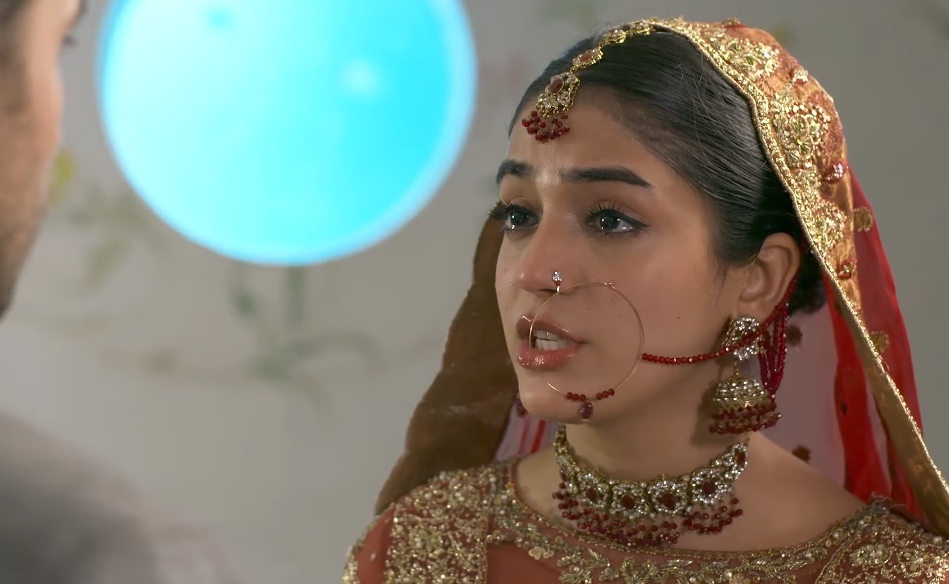 Kaffara Episode 47 - Fans Annoyed With Sitara's Arrogant Behaviour with Salar