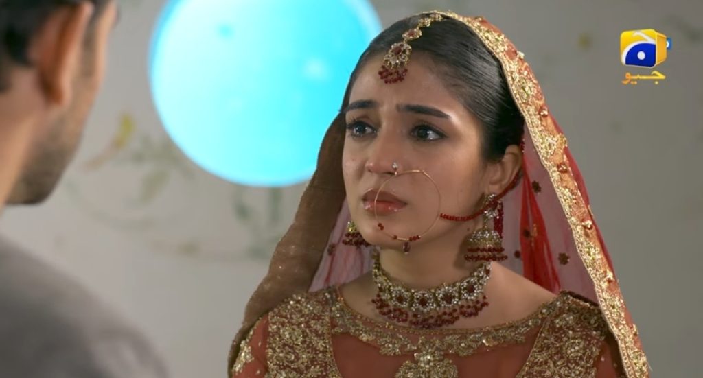 Kaffara Episode 47 - Fans Annoyed With Sitara's Arrogant Behaviour with Salar