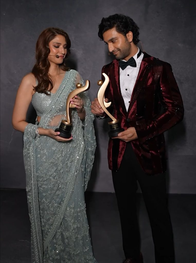 Ahad Raza Mir & Ramsha Khan's Best On-screen Pairing Award Sparks Debate