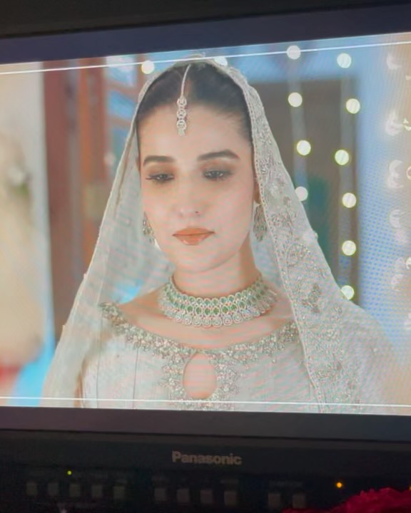 Hareem Farooq Shares Wedding Sequence BTS From Bismil