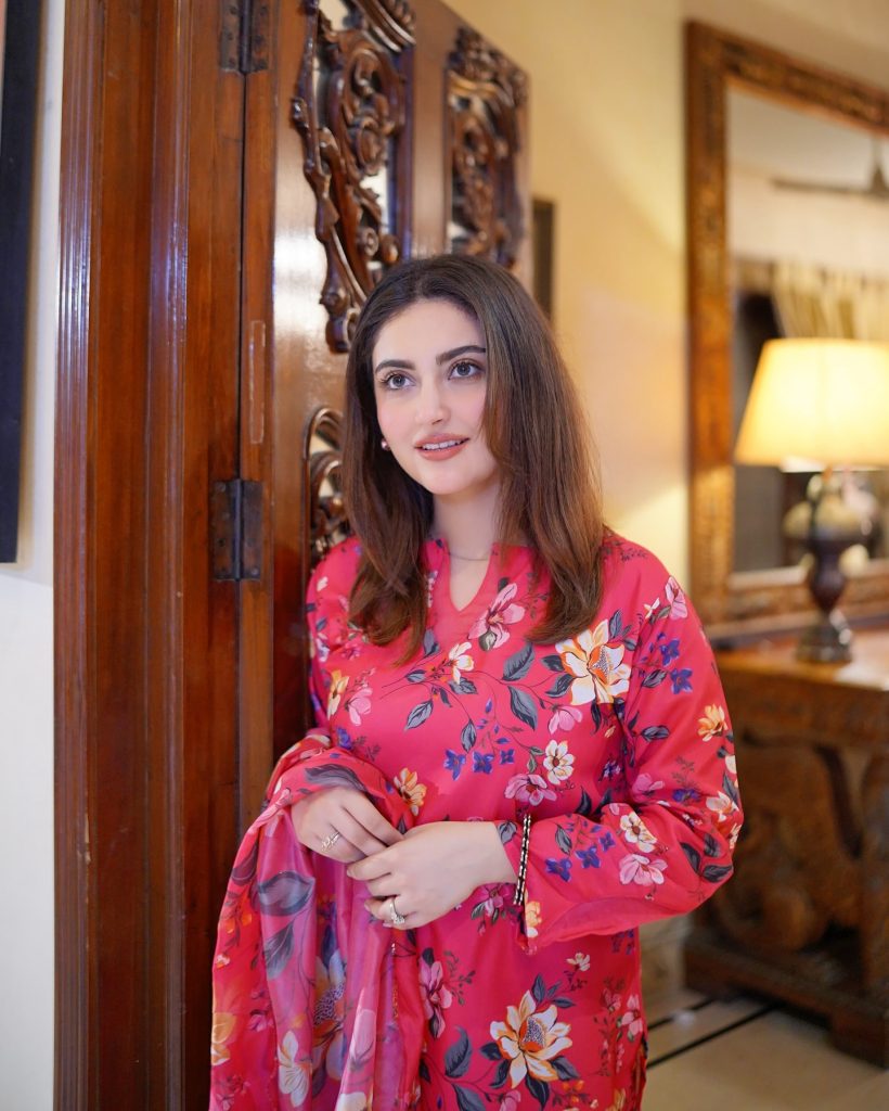 Hiba Bukhari's Hum Awards Appearance Heavily Criticized