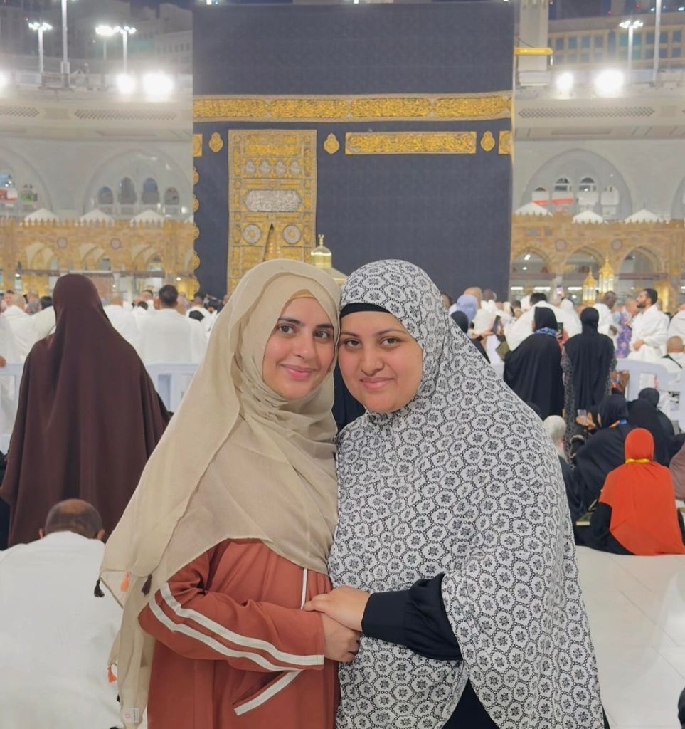 Fatima Effendi and Kanwar Arsalan Umrah Pictures