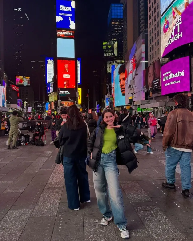 Hania Aamir's New Pictures From NYC