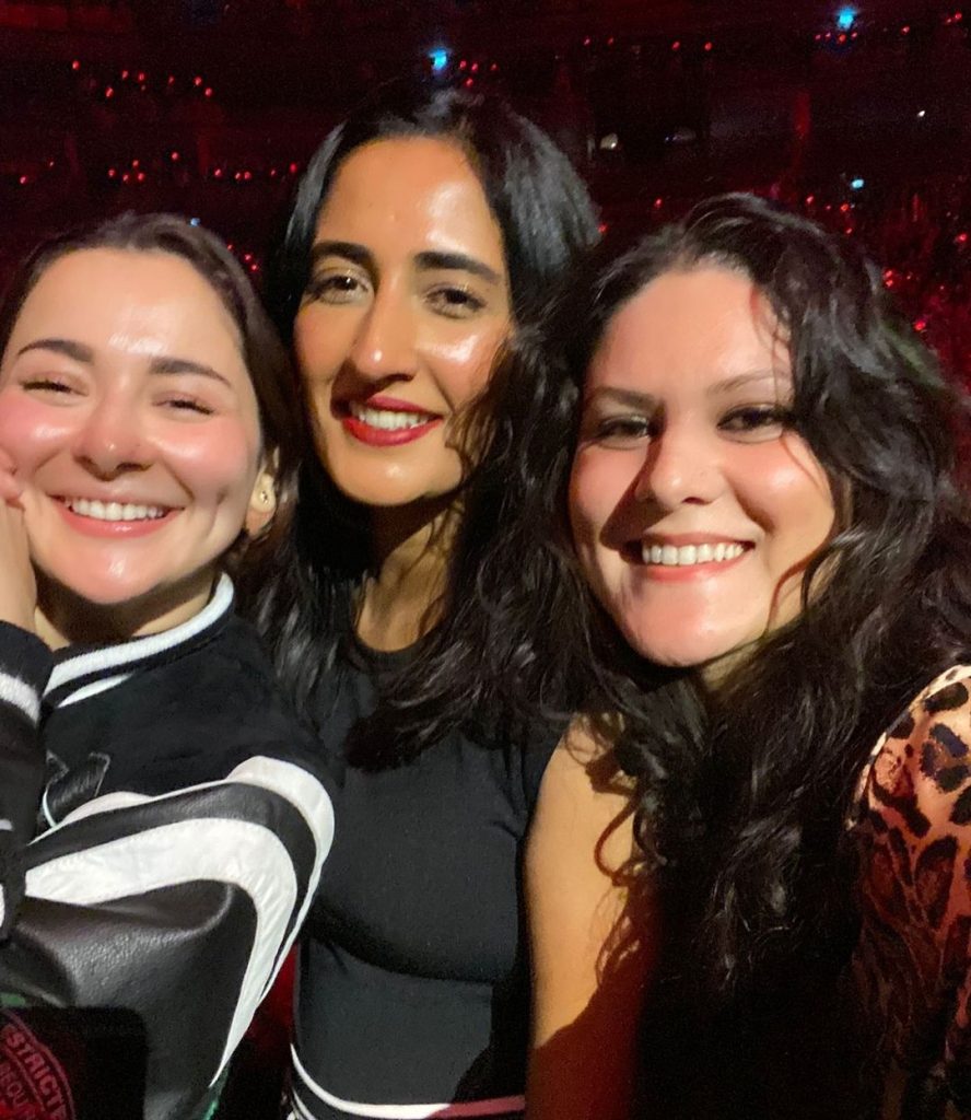 Hania Aamir Shares Pictures from Diljit Dosanjh's Concert