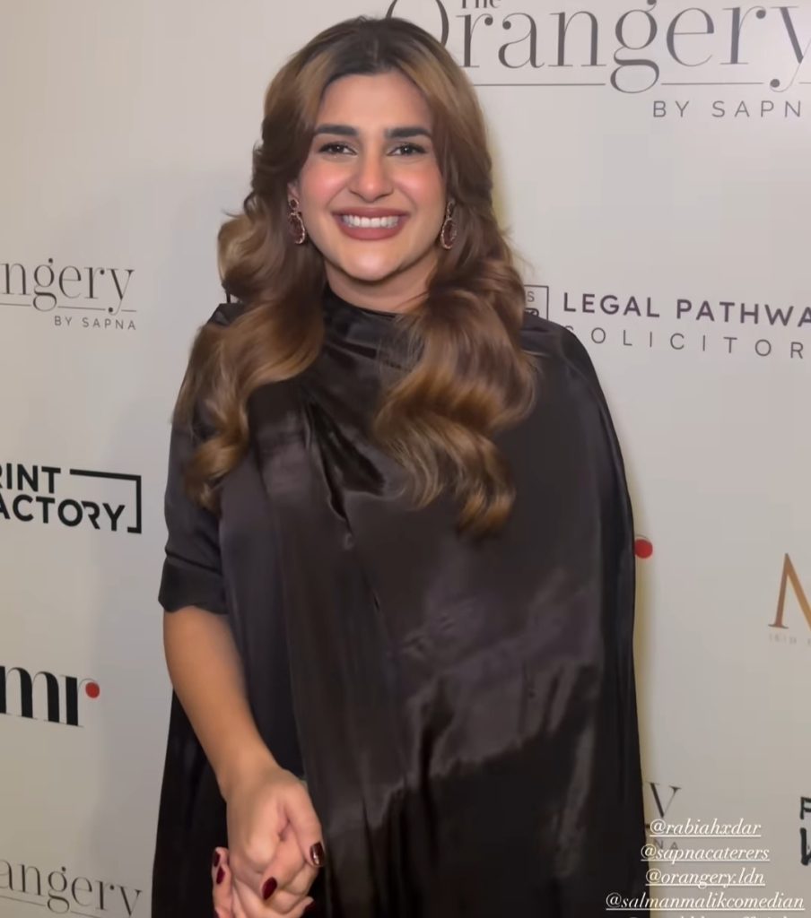 Kubra Khan Mother & Sister About Her Success