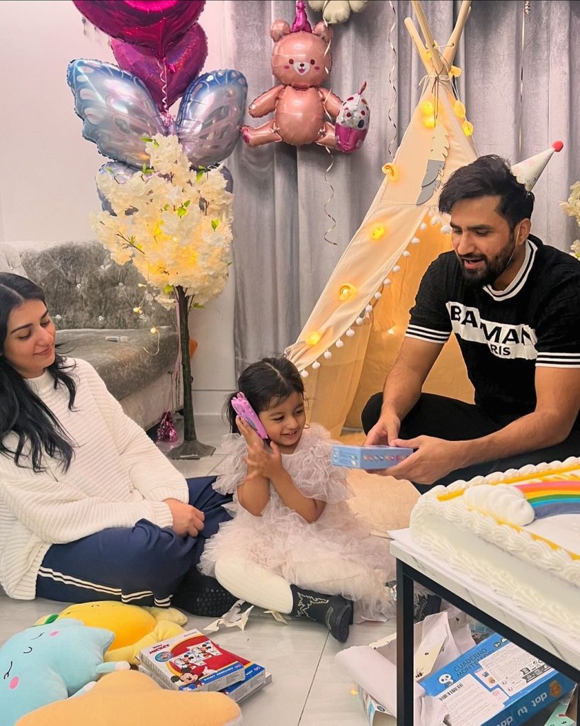 Sarah Khan Celebrates Daughter Alyana Falak's Birthday