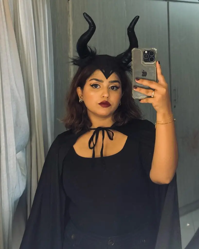 Anumta Qureshi Halloween Celebrations With Son