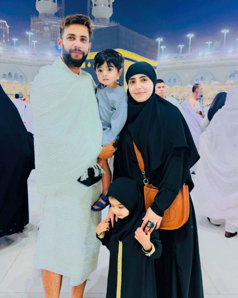 Cricketer Imad Wasim Performed Umrah with Family