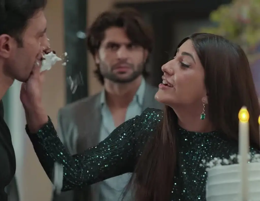 Kabhi Main Kabhi Tum Episode 32 - Rubab Steals The Show