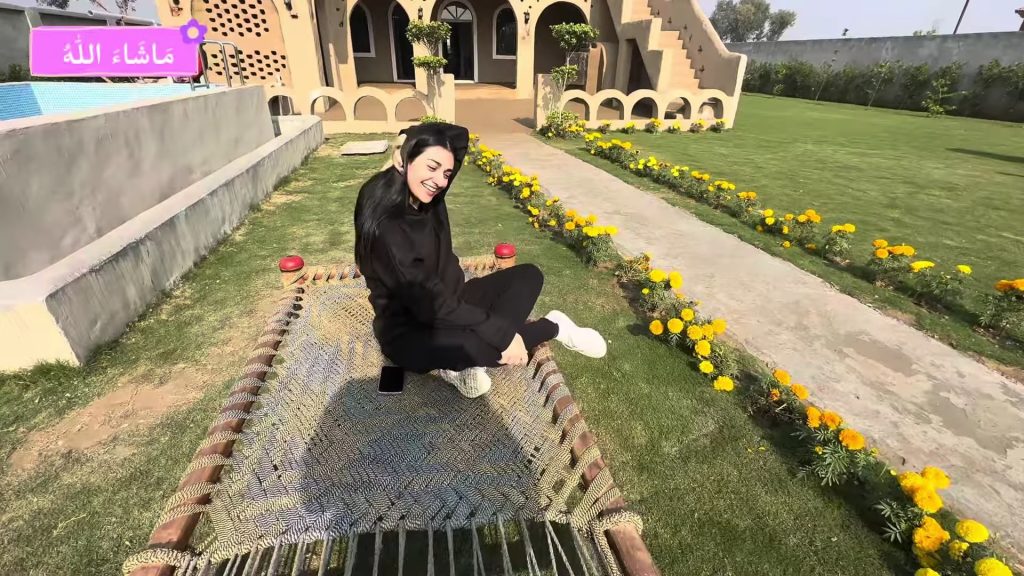 Falak Shabir Gifts Dream Farmhouse To Sarah Khan