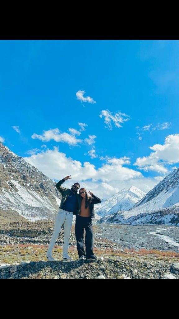 Shahzad Sheikh With Wife Hina Mir In Hunza Valley