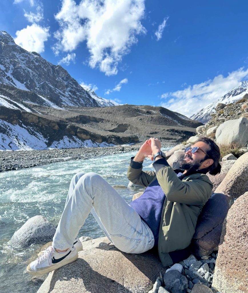 Shahzad Sheikh With Wife Hina Mir In Hunza Valley