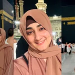 singer-nimra-mehra-performs-umrah