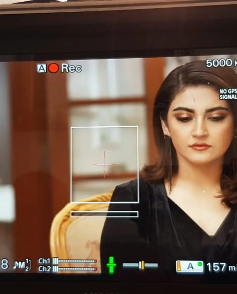 Hiba Bukhari Shares Memorable Pictures from Jaan Nisar Set