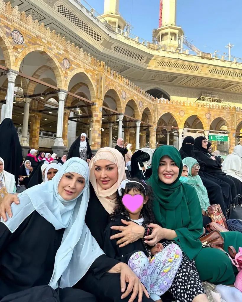 Natasha Lakhani Shares Beautiful Umrah Pictures