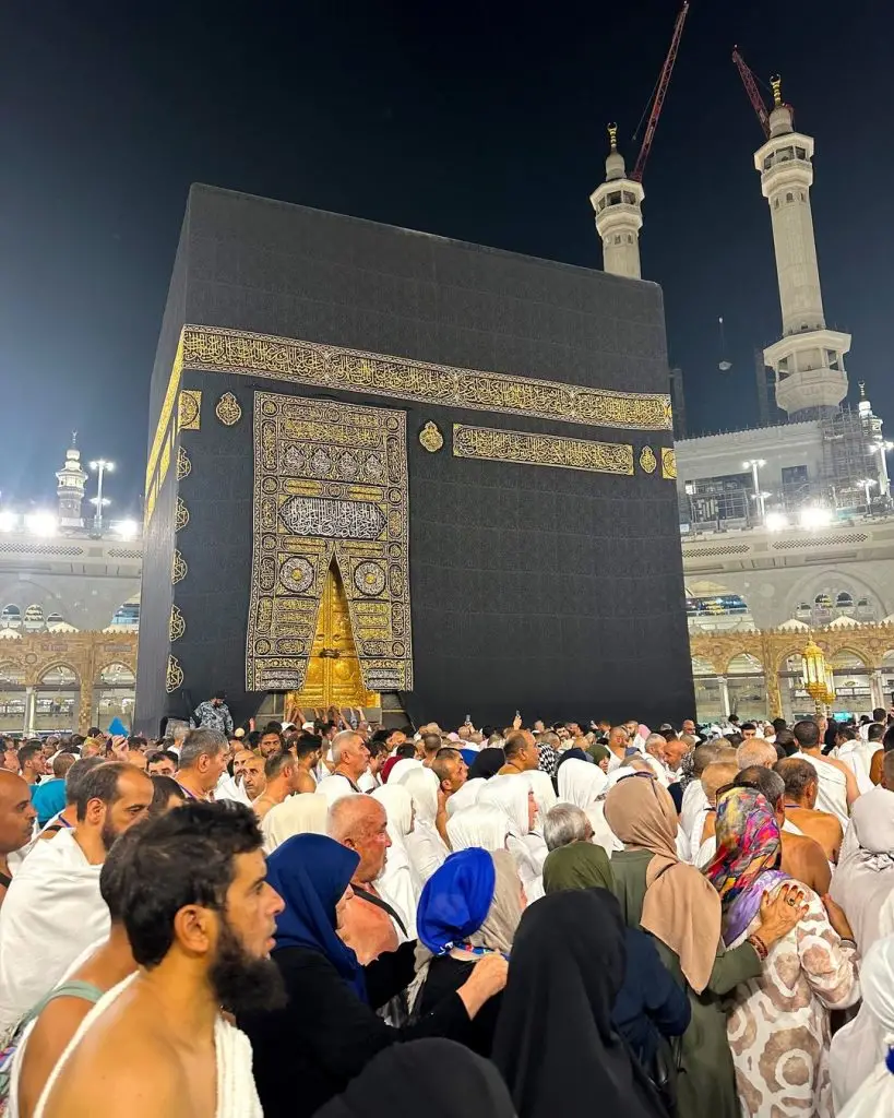 Natasha Lakhani Shares Beautiful Umrah Pictures