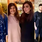 aisha-khan-new-pictures-with-friends