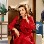 sana-javed’s-latest-outfit-severely-criticized