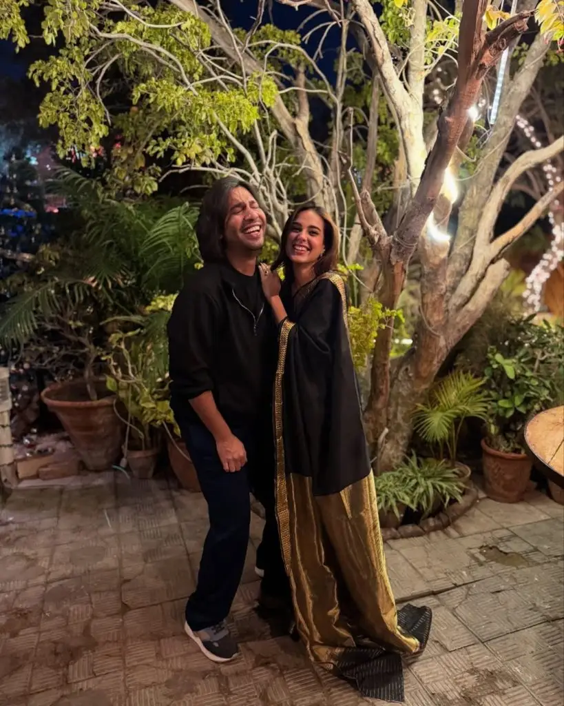 Pictures from Iqra Aziz and Yasir Hussain’s 5th Anniversary Dinner