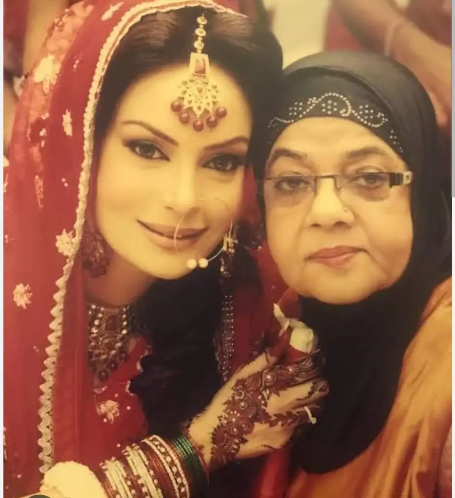 Sadia Imam's Emotional Connection with Late Mother