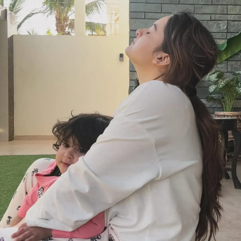 Aiman Khan Shares Beautiful Family Pictures