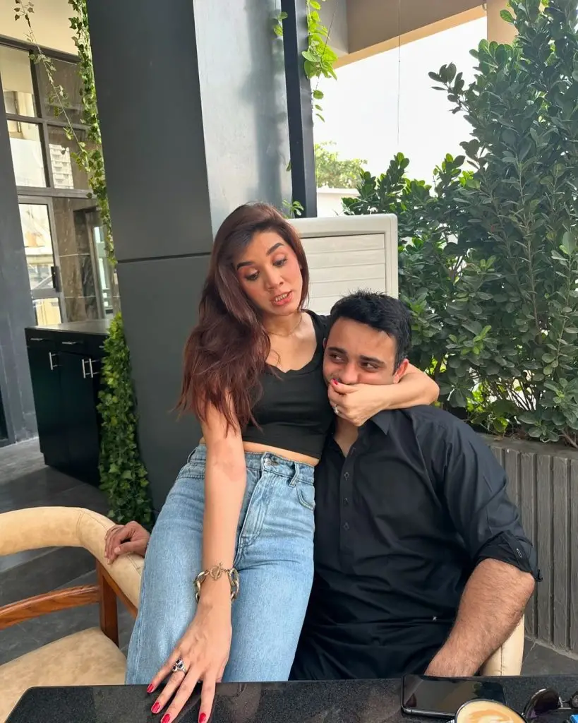 Kiran Ashfaque Hussein Dar Shares Pictures With Husband On Anniversary