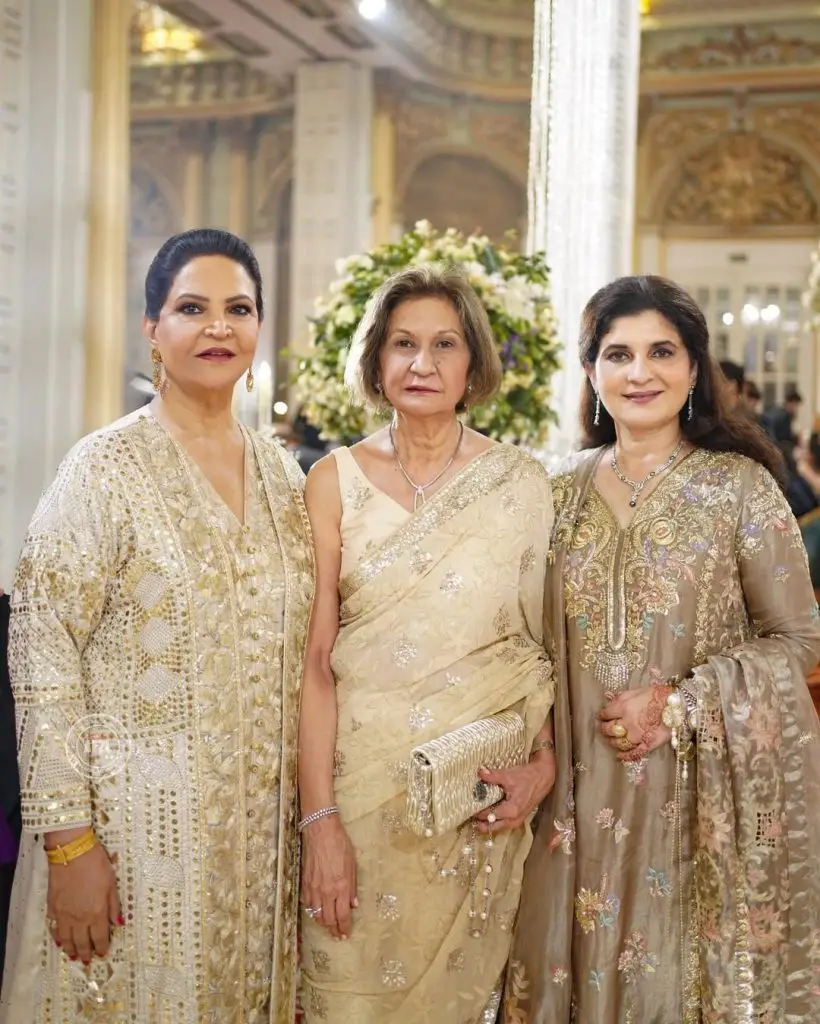 Tahira Syed With Her Children At A Family Wedding