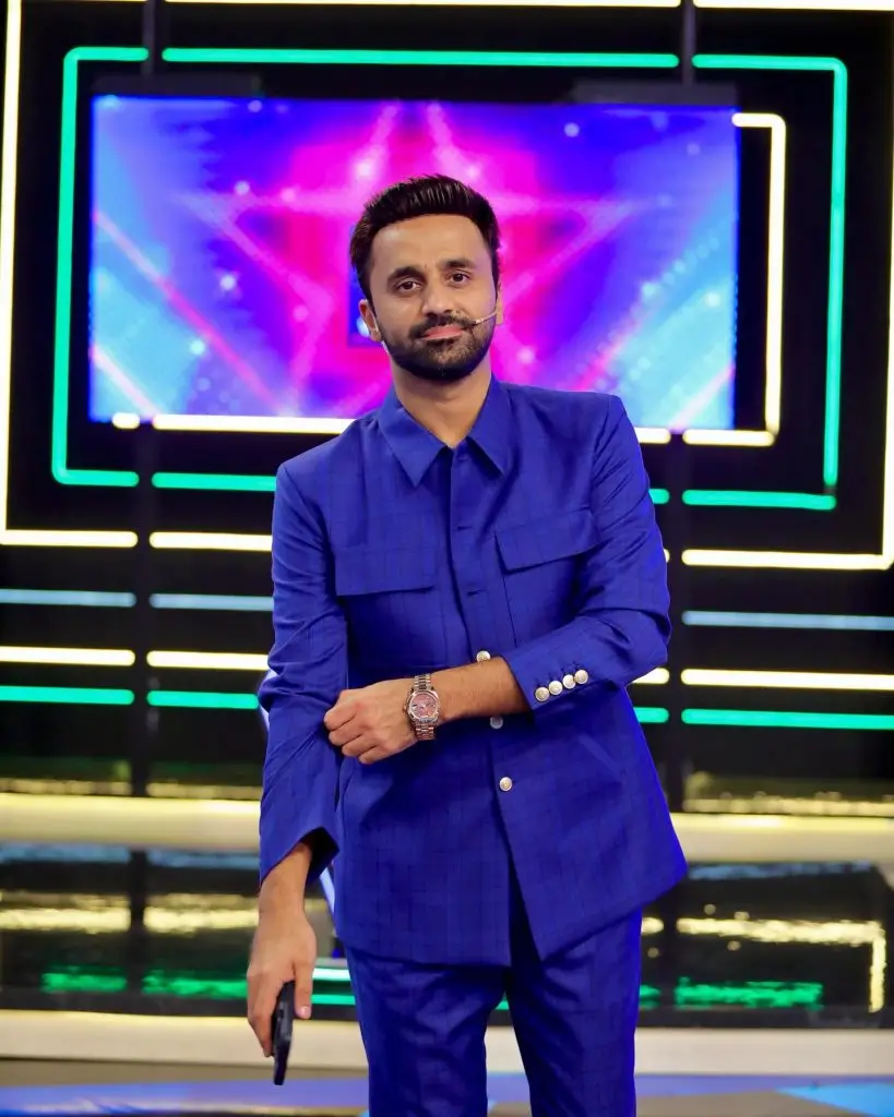 Waseem Badami Shares Childhood Naat Video